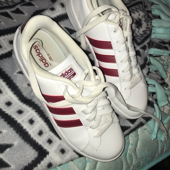 Adidas shoes - Picture 1 of 3